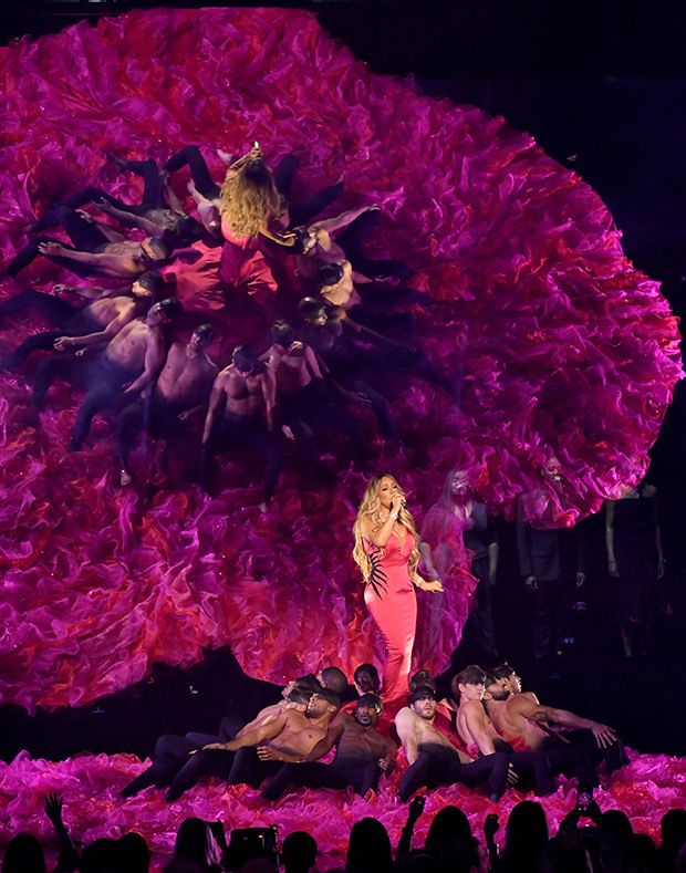 Mariah Carey AMA Performance